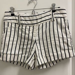 Express Linen shorts